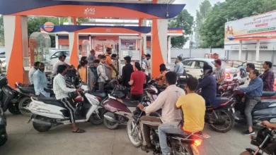 Photo of कच्चे तेल का दाम 13% तक बढ़ा, क्या पेट्रोल और डीजल भी हुआ महंगा? चेक करें अपने शहर का रेट