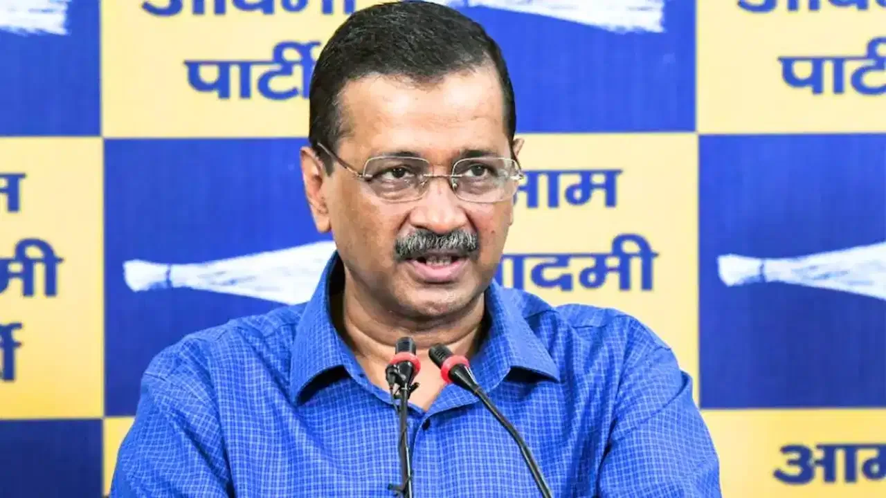 अरविंद केजरीवाल ने छात्रों पर लाठीचार्ज का विरोध किया, सरकार से की बातचीत की अपील