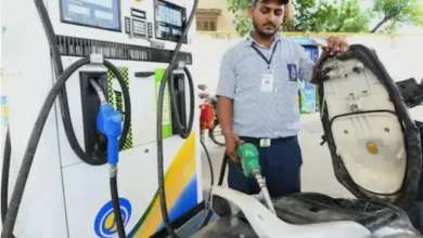 Photo of कच्चा तेल हुआ सस्ता, फिर भी नहीं घटे पेट्रोल-डीजल के दाम, जानें 6 जुलाई का नया रेट