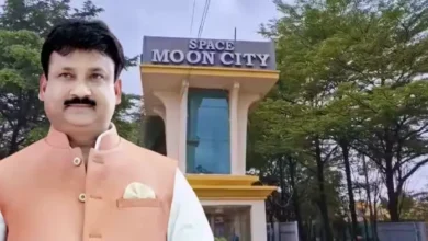 Photo of सपा के पूर्व विधायक दीप नारायण यादव के कई ठिकानों पर ED की छापेमारी