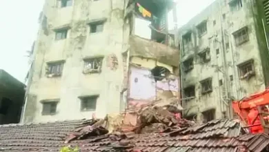 Photo of महाराष्ट्र के भिवंडी में 4 मंजिला इमारत ढही, 2 की मौत, कई लोगों के मलबे में दबे होने की आशंका