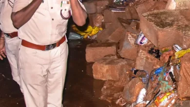 Photo of बेंगलुरु के पत्थर खदान में बड़ा हादसा, चट्टान गिरने से 7 मजदूरों की दर्दनाक मौत