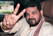 Photo of बृजभूषण शरण सिंह यौन शोषण मामले में बरी, कोर्ट के फैसले को हाईकोर्ट में चुनौती देंगे पहलवान