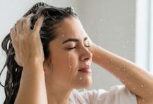 Photo of Hair Care Tips : गीले बालों के साथ कर रहे हैं ये गलती तो हो जाएं सावधान, बढ़ सकता है हेयर फॉल