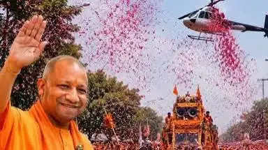 Photo of मेरठ में कांवड़ियों पर पुष्पवर्षा करेंगे सीएम योगी, हवाई सर्वेक्षण कर सुरक्षा व्यवस्था का लेंगे जायजा