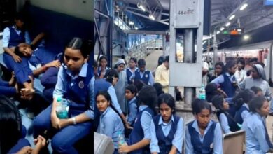 Photo of ट्रेन में अचानक बिगड़ी 20 बच्चों की तबीयत, खंडवा स्टेशन पर मचा हड़कंप