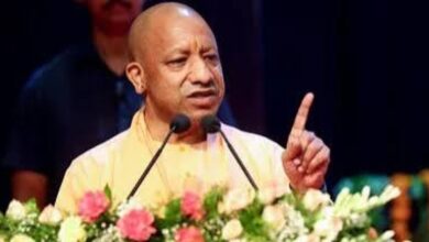 Photo of CM योगी का कांग्रेस पर हमला, बोले- ‘राम-राम चिल्लाते हैं और मछली भोज की दावत उड़ाते हैं’
