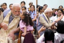 Photo of प्रधानमंत्री मोदी ने स्कूली बच्चों संग मनाया पवित्र रक्षाबंधन का त्यौहार, PHOTOS देखें