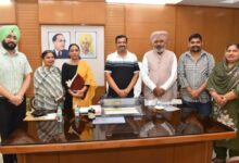 Photo of वित्त मंत्री हरपाल सिंह चीमा ने कर्मचारी यूनियनों के साथ की 3 घंटे बैठकें, विभागों को मांगों के समाधान में तेजी लाने के निर्देश