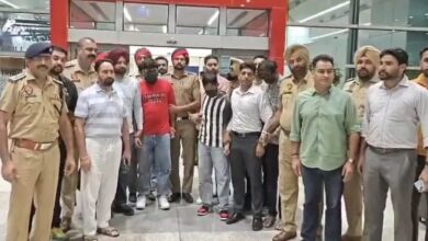 Photo of पंजाब पुलिस की बड़ी कामयाबी, विदेश से पकड़े गए दविंदर बंबीहा गैंग के तीन मोस्ट वांटेड आरोपी