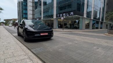 Photo of Tesla Model Y में आया Grok AI फीचर, अब भारतीय भाषाओं में कर सकेंगे बातचीत, जानिए क्या-क्या बदलेगा