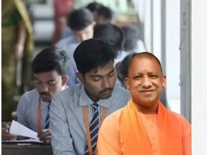 Photo of अभिभावकों के खातों में पहुंच रही बच्चों की धनराशि, योगी सरकार ने बढ़ाई पारदर्शी शिक्षा व्यवस्था की रफ्तार