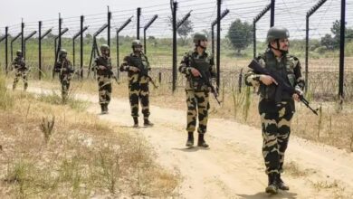 Photo of अमृतसर बॉर्डर पर घुसपैठ की कोशिश नाकाम, BSF की फायरिंग में संदिग्ध ढेर