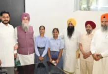 Photo of पंजाब विधानसभा पहुंचे स्कूली छात्र, स्पीकर संधवां ने लोकतंत्र और राजनीति का पढ़ाया पाठ
