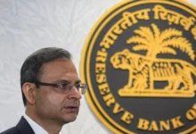 Photo of RBI ने रेपो रेट 5.25% पर रखा बरकरार, लोन की EMI में फिलहाल नहीं मिलेगी राहत