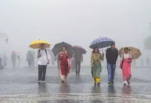 Photo of सुबह की बारिश से दिल्ली-NCR बेहाल, हिमाचल में लैंडस्लाइड का कहर