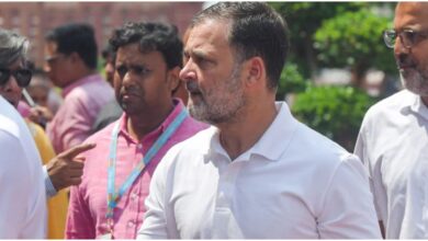 Photo of आय से अधिक संपत्ति मामले में राहुल गांधी को SC से बड़ी राहत, इलाहाबाद HC की सुनवाई पर अंतरिम रोक