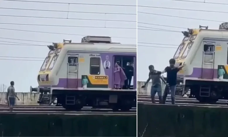 Mumbai Local Train :