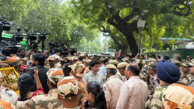 Photo of जंतर-मंतर हमले के आरोपी स्वतंत्र भारद्वाज पर कसेगा शिकंजा, SC-ST धाराएं लगाने की तैयारी