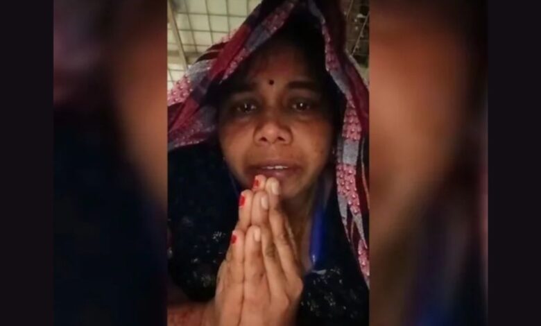 Kuwait Tamil Woman