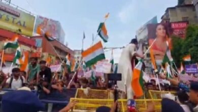 Photo of पटना में दारोगा भर्ती परीक्षा रद्द करने की मांग को लेकर छात्रों का प्रदर्शन, पुलिस से झड़प