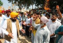 Photo of सीएम मान ने धुरी से शुरू किया AAP का घर-घर अभियान, साढ़े चार साल के कामों का रिपोर्ट कार्ड लेकर पहुंचे लोगों तक