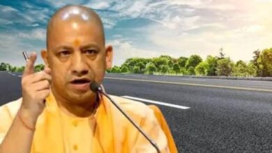 Photo of ग्रामीण सड़कों की मरम्मत के लिए योगी सरकार का अभियान, 1 अक्टूबर से 10 नवंबर तक चलेगा काम, जल सारथी ऐप से दर्ज होगी शिकायत