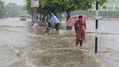 Photo of UP में बारिश बनी आफत, 48 घंटे में 15 लोगों की मौत, मौसम विभाग ने कई जिलों में जारी किया अलर्ट