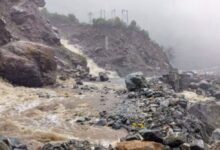 Photo of उत्तराखंड में बारिश का कहर, 12 की मौत, 172 सड़कें बंद, कई जिलों में ऑरेंज अलर्ट