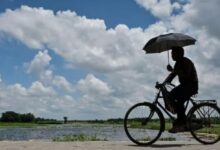 Photo of UP में मौसम का बदला मिजाज, बारिश के बीच उमस ने बढ़ाई परेशानी, जानें ताजा अपडेट
