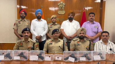 Photo of गुरदासपुर में पंजाब पुलिस का बड़ा एक्शन, गैंगस्टर बुरी बसंतकोटिया समेत 5 गिरफ्तार, 6 पिस्तौल बरामद