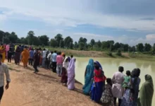Photo of घर से एक साथ निकली थी तीन सहेलियां, तीनों का तालाब में मिला शव