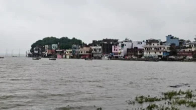 Photo of गंगा-यमुना का बढ़ा जलस्तर, रिहायशी इलाकों तक पहुंचा पानी, रेड अलर्ट जारी