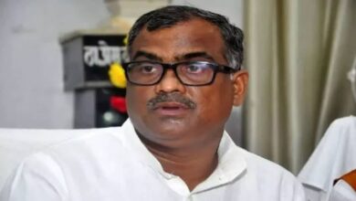 Photo of अखिलेश यादव के आरोपों पर खेल मंत्री का पलटवार, बोले- खिलाड़ियों को नौकरी और खेल सुविधाओं पर सरकार का फोकस