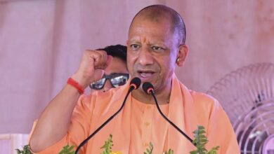 Photo of यूपी में 15,012 शिक्षक पदों पर भर्ती शुरू, सहायक अध्यापक और PGT के लिए आवेदन शुरू