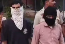 Photo of अमृतसर में पुलिस की दो बड़ी कार्रवाई, अवैध पटाखा बनाने की इकाई पकड़ी; हथियार और कैश भी बरामद