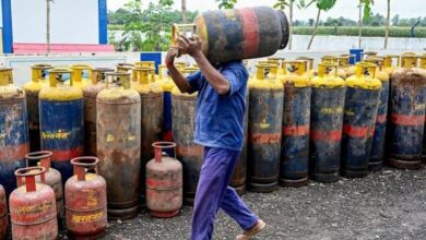 Photo of 1 अक्टूबर से LPG सिलेंडर महंगा, अब कितने में मिलेगा? जानें नई कीमत