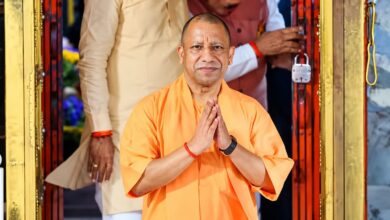 Photo of महर्षि वाल्मीकि आश्रम में सीएम योगी ने की पूजा-अर्चना, प्राचीन शिवलिंग और सीता कुटिया के भी किए दर्शन