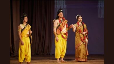Photo of श्रीराम के स्वागत में मास्को तैयार, रामायण के पात्रों के वस्त्र दिल्ली के चांदनी चौक से खरीदकर ले गए रूस