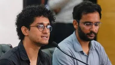 Photo of जंतर-मंतर प्रदर्शन मामले में पांच दिन की न्यायिक हिरासत भेजे गए सौरव दास और रांका