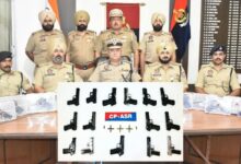 Photo of Punjab में हथियार सप्लाई नेटवर्क का भंडाफोड़, नाबालिग समेत 8 गिरफ्तार, 15 पिस्तौल बरामद