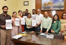 Photo of Punjab News : डॉ. बलबीर सिंह ने 6 नवनियुक्त खाद्य सुरक्षा अधिकारियों को सौंपे नियुक्ति पत्र