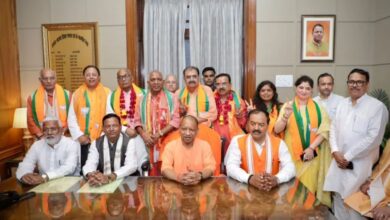 Photo of UP राज्यसभा चुनाव: योगी के साथ BJP के 8 उम्मीदवारों ने भरा पर्चा, सियासी हलचल तेज