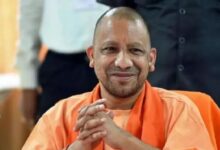 Photo of CM Yogi ने वीर पुलिसकर्मियों को किया सम्मानित, शहीद निरीक्षक सुनील कुमार की पत्नी को किया सम्मान