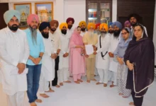 Photo of आप ने श्री अकाल तख्त साहिब के जत्थेदार से की मुलाकात, अमित शाह के खिलाफ सख्त एक्शन की मांग