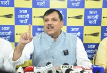 Photo of स्वनिर्मित फॉर्म-7 कैसे बना, समयसीमा खत्म होने के बाद नाम काटने के 1,10,476 आवेदन कैसे आये?: संजय सिंह