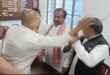 Photo of गोरखपुर थप्पड़ कांड पर अखिलेश का बड़ा एक्शन, सपा की पूरी जिला यूनिट भंग