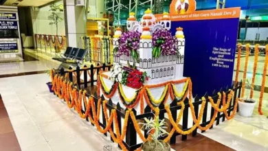 Photo of गुरु रामदास जी के प्रकाश पर्व पर फूलों और रोशनी से सजा अमृतसर एयरपोर्ट, श्रद्धालुओं के स्वागत के लिए खास तैयारियां