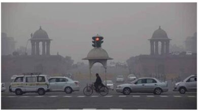 Photo of दिल्ली-NCR में दमघोंटू हवा के बीच मौसम ले रहा करवट, आज बारिश की संभावना