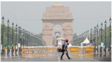 Photo of दिल्ली-NCR में मौसम का यू-टर्न, धूल भरी आंधी के बाद बारिश और ओलावृष्टि का अलर्ट